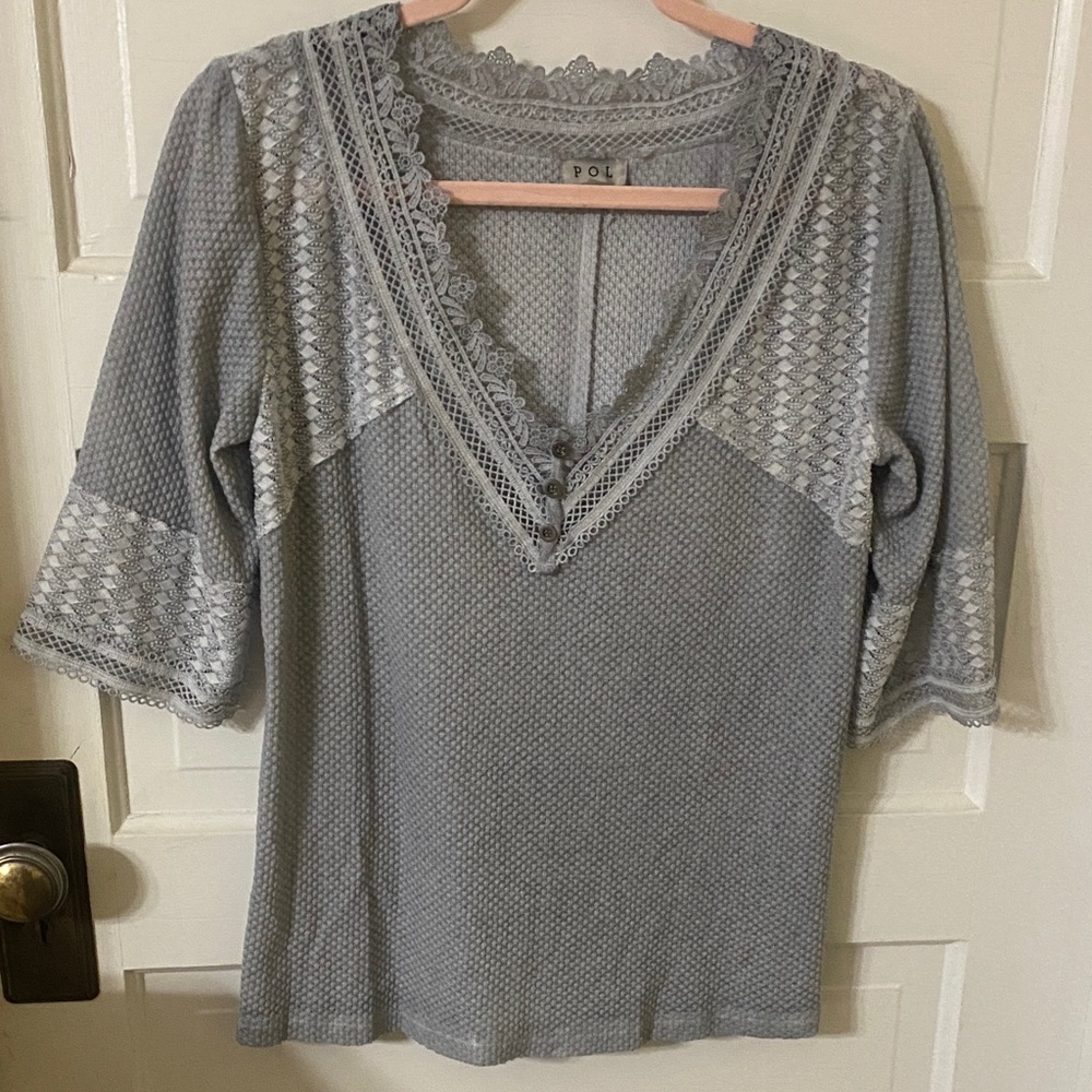 POL Lace Trim Gray V‑Neck Blouse